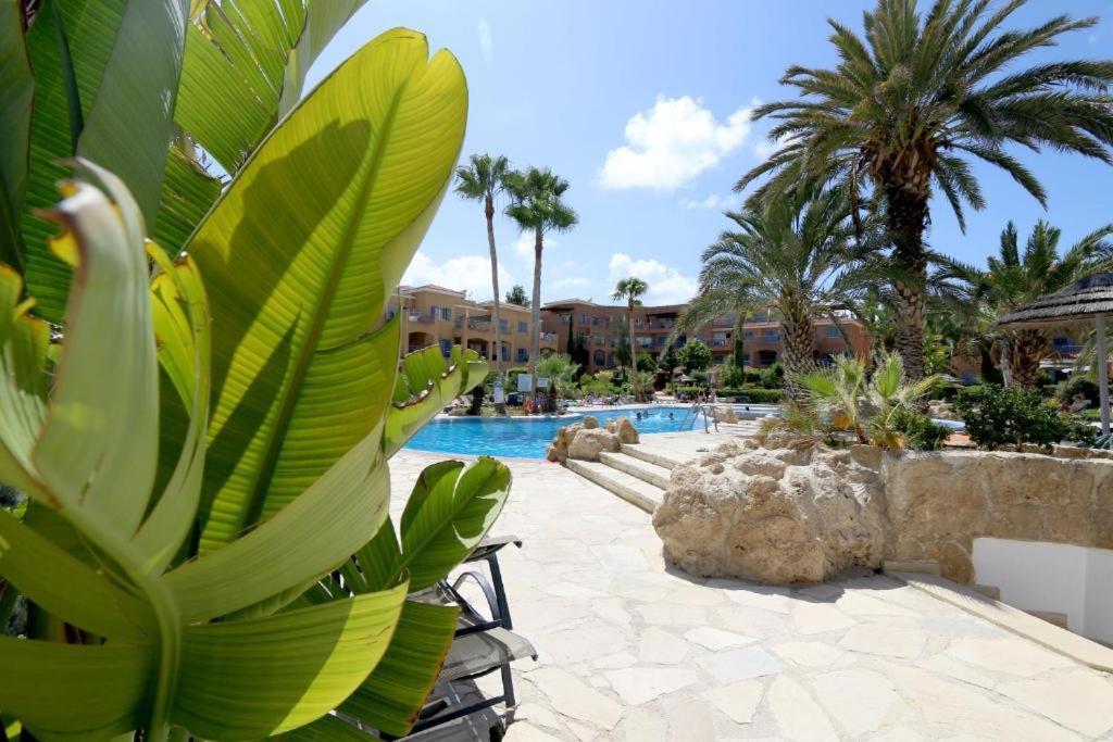 Limnaria Gardens B Paphos Exterior foto