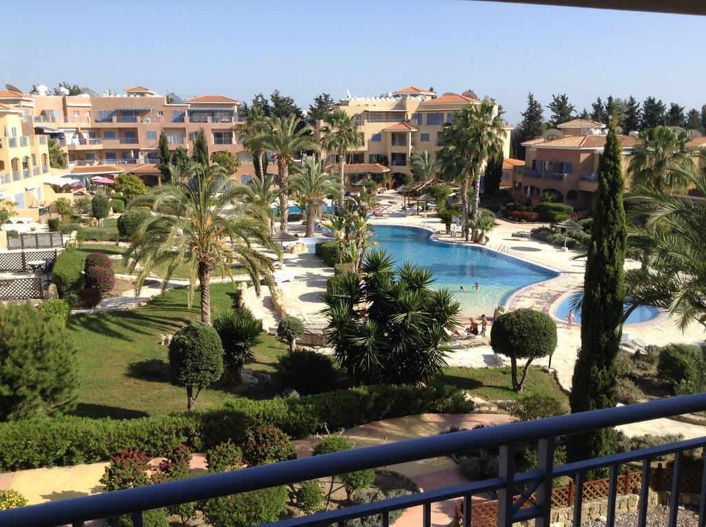 Limnaria Gardens B Paphos Exterior foto